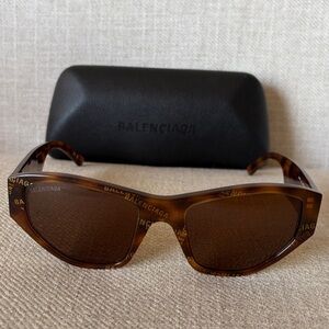 Balenciaga Tortoise Havana Brown Cat Eye Sunglasses with Leather Case and Duster